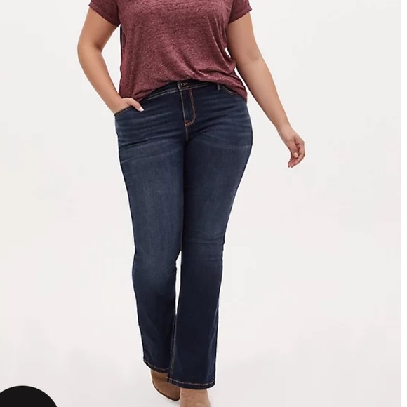 TORRID LUXE SLIM BOOT JEAN SUPER STRETCH 22S